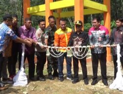 Sumur Bor dan Pipanisasi Air Bersih Bantuan Dari PT BRE, di Resmikan Penjabat Bupati Tapin Diwakili Staf Ahli 