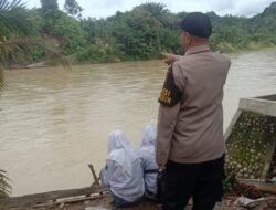 Tali Seling Putus, Getek di Sungai Simpang Jernih, Aceh Timur Hanyut Saat Akan Jemput Anak Sekolah