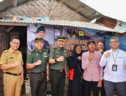 Peringati Hari Juang TNI AD, Danrem 043/Gatam Letakkan Batu Pertama Bedah Rumah Tidak Layak Huni Bapak Tri Wahyudi