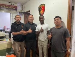 WNA Afrika Apresiasi Polsek Tambora, yang Berhasil Mengembalikan Laptop Hilang di KRL