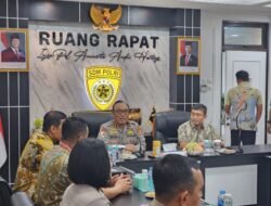 Komjen Dedi Bertemu Anggota Polri Disabilitas, Saya Bangga dengan Kalian