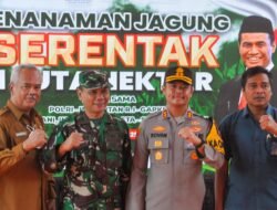 Kasdim 0817/Gresik Hadir dalam Penanaman Bibit Jagung Serentak yang Dipimpin Kapolri Secara Virtual