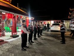 Polres Nganjuk Terjunkan Tim Sterilisasi di Klenteng Jelang Perayaan Imlek 2025