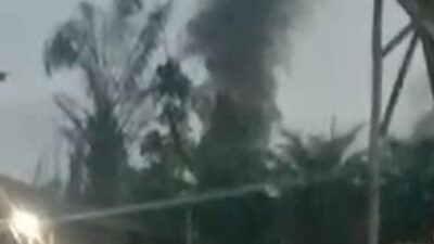 Di duga penyulingan (Masakan) Minyak ilegal refinery kembali terbakar di wilayah hukum polsek keluang