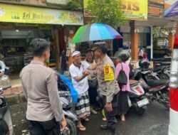 Dalam rangka Operasi Keselamatan Agung 2025, Satgas Preemtif Berikan Himbauan di Seputaran Pasar Timur Amlapura