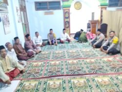 Polsek Warujayeng Gelar Silaturahmi Ramadan dan Sholat Tarawih Bersama Jamaah Masjid Al-Mustaqim