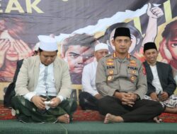 Kapolres Metro Tangerang Kota menghadiri Ngabuburit Bertajuk #Rise And Speak, di Ponpes Asshiddiqiah Tangerang