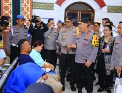 Dorong Pemudik Gunakan Kereta Api, Kapolri Cek Langsung Pelayanan Arus Balik di Stasiun Tawang