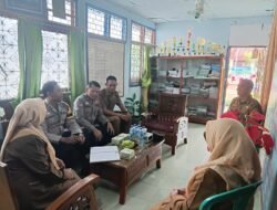 Bhabinkamtibmas Polsek Talang Ubi Jadi Pembina Upacara di SD Negeri 32, Kapolres PALI Tekankan Pentingnya Pendidikan Karakter Sejak Dini