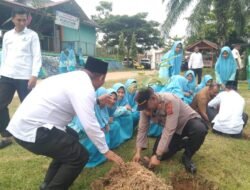 Kapolsek Idi Rayeuk Hadiri Penanaman Sejuta Pohon dalam Rangka Peringatan Hari Bumi 2025