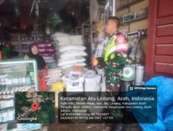 Babinsa Pantau Harga Pupuk Bersubsidi di Desa Merah Mege, Aceh Tengah