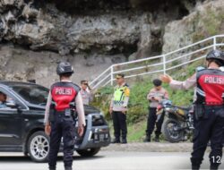 Kapolres Aceh Tengah Lakukan Monitoring Arus Lalulintas Di Lokasi Wisata Danau Laut Tawar