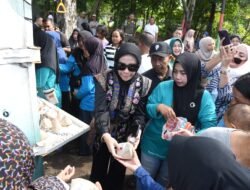 Jumat Berkah, Wakil Bupati Sidoarjo Manfaatkan Gajinya Untuk Kegiatan Sosial