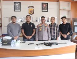 Bentuk Kesadaran Masyarakat Akan Hukum, Polres Langsa Terima Penyerahan Senjata Api dari Warga