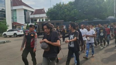 Gabungan Polri bersama TNI dan Satpol PP, Tangkap 23 Preman Berkedok Jukir Liar di Bogor, Sita Uang Pungli dan Miras