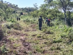 Babinsa Koramil 06/Jagong Gelar Gotong Royong Bersama Warga Bukit Kemuning