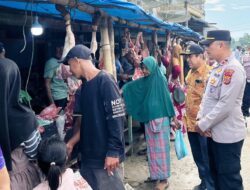 Kapolsek Bersama Camat Banda Alam Pantau Perayaan Meugang Idul Adha 1446 H