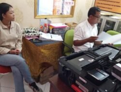 Personel Urident Sat Reskrim Polres Karangasem Berikan Pelayanan Sidik Jari, Tidak di Pungut Biaya