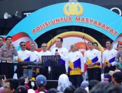 Bhayangkara Sport Day: Kapolri Bawakan Lagu God Bless dan Bon Jovi, Diiringi oleh Cakra Metro Band