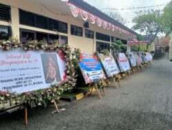 Di Momen Hari Bhayangkara ke-79, Mapolres Jembrana Dipenuhi Ratusan Karangan Bunga, dari Berbagai Elemen Masyarakat