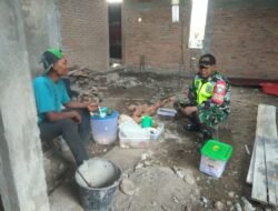 Babinsa Koramil 06/Jagong Laksanakan Komsos dengan Warga Telege Sari