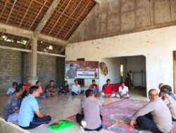 Kasat Binmas Mewakili Kapolres Karangasem Gelar Program Jum’at Curhat dengan Masyarakat Kelompok Nelayan