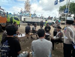 Dalam Operasi Patuh Agung 2025.  Personel Subsatgas Dikmas Ditlantas Polda Bali Sosialisasikan dan Edukasi, kepada Komunitas Pengemudi Roda 4