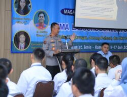 Saat Berikan Materi MPLS, Kadiv Humas Ajak Siswa SMA untuk Menghindari Judi Online