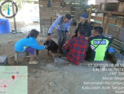 Babinsa Serda Zikran Sahadat Laksanakan Komsos dengan Warga Desa Merah Mege