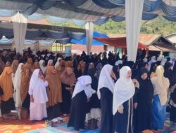 Ratusan Ibu Hadiri Pengajian Puspita Kecamatan Pegasing di Masjid Jamik Al Falah Kampung Uring