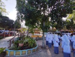 Kegiatan Upacara bendera di hari Senin, SMA Negeri 1 Timang Gajah