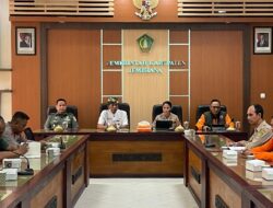Kapolres Jembrana Tegaskan Pentingnya Sinergi Hadapi Bencana, saat Rapat Koordinasi Bahaya Iklim di Wilayah Pesisir