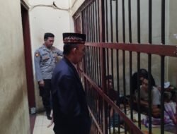 Polres Aceh Tengah Laksanakan Binrohtal Rutin untuk Tahanan, Tekankan Pentingnya Shalat Lima Waktu