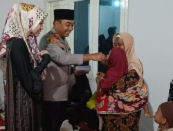 Kapolres Mesuji Melaksana Kan Syukuran Sekaligus Menyantuni Anak Yatim Piatu Di Rumah Dinas Nya