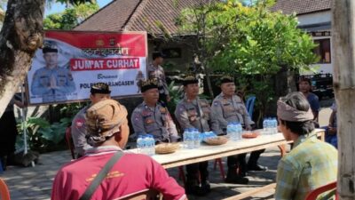 Kasat Binmas Wakili Kapolres Karangasem Pelaksanaan Program Jum’at Curhat, dalam Upaya Mendekatkan diri dengan Masyarakat