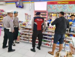 Melalui Patroli Dialogis, Personel Polsek Pekutatan Edukasi Karyawan Indomaret Pekutatan