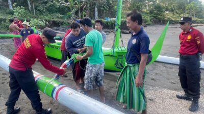 Polres Jembrana Gencarkan Patroli Pantai, Himbau Nelayan Waspadai Cuaca Ekstrim