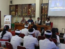 Kabagbinopsnal Ditresiber Polda Bali Gelar Program Jum’at Curhat, Himbau Siswa-Siswi Tentang Bijak Berkomunikasi di Media Sosial