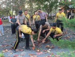 Peringati HUT RI dan HUT Kota Negara, Kapolres Jembrana Hadiri Beach Clean Up di Pantai Perancak