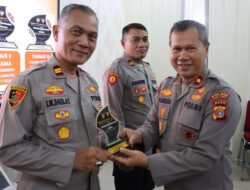 Kapolres Aceh Tengah Beri Penghargaan kepada 5 Kasat, Kapolsek, dan Kasi