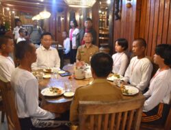 Bupati Humbahas Jamuan Paskibraka, Suntik Semangat Jelang HUT ke-80 RI