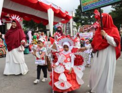 Ribuan Peserta Karnaval Semarakkan HUT RI ke-80 di Aceh Tengah, Kapolres dan Forkopimda Turun Menyapa