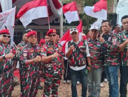 Sikap Nasionalisme Laskar Merah Putih (LMP) Dengan Mengibarkan Bendera Raksasa Diatas Tebing Gunung Masigit