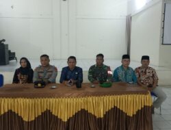Kapolsek Rambang Didampingi Ketua Bhayangkari Ranting Rambang Hadiri Pengukuhan Paskibra Kecamatan Dalam Rangka HUT RI ke-80