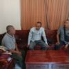 Kanit Intelkam Polsek Manggis Bersama Anggota, Sambangi Kantor Desa Manggis, Sebagai Upaya Monitoring Wilayah