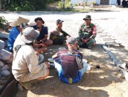 Babinsa Koramil 06/Jagong Gelar Komsos dengan Warga Desa Telege Sari