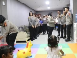 Dukung Gerakan HeForShe. Kapolda Bali Cek Ruangan dan Fasilitas Dharma Kids Care