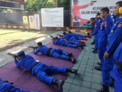 Tingkatkan Kemampuan Teknis Menembak, Personel Sat Polairud Polres Karangasem Ikuti Latihan Menembak di Polda Bali