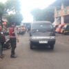 Personel Sat Samapta Polres Karangasem Laksanakan Turjag di Depan Pasar Amlapura