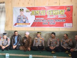 Jumat Curhat, Kapolres Aceh Tengah Bersilaturahmi ke Ponpes Al Fatah Ummul Quro, Beri Tali Asih dan Layanan Kesehatan